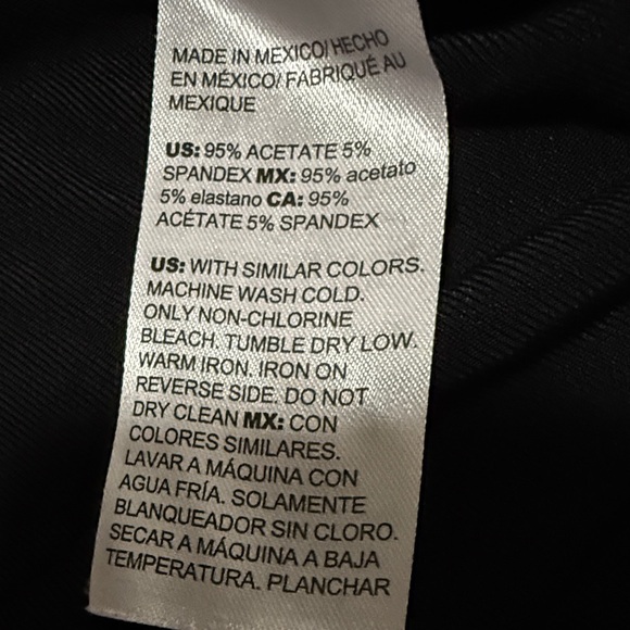 3/$10 Chico's Vibrant Red Black Long Sleeve Top - Picture 3 of 8